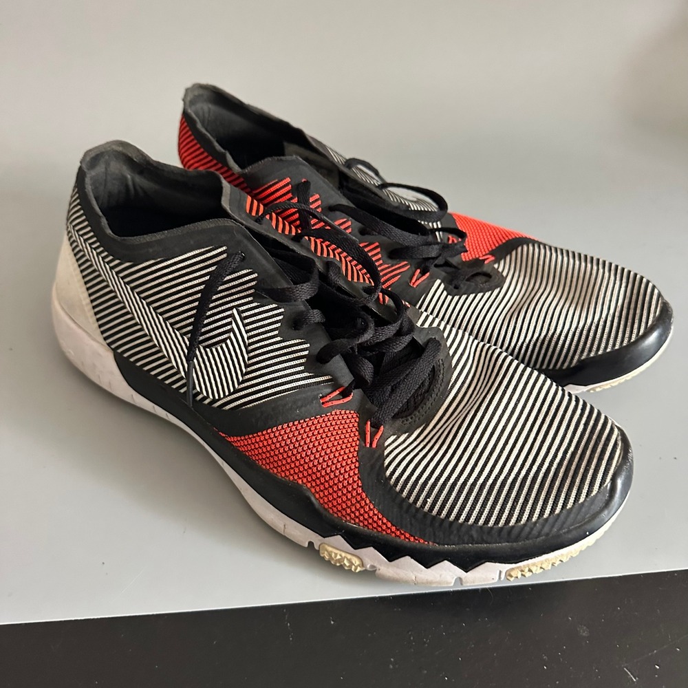 Nike Free Train Instinct Black White Crimson 749361-016 Mens Training Shoes 11